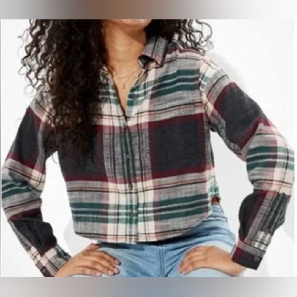 American Eagle Outfitters Cozy Cropped Flannel Shirt